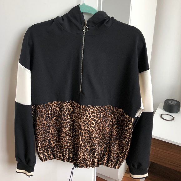 Zara Pullover - Picture 1 of 3